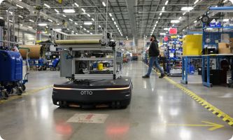 autonomous mobile robot fleet in warehouse automation